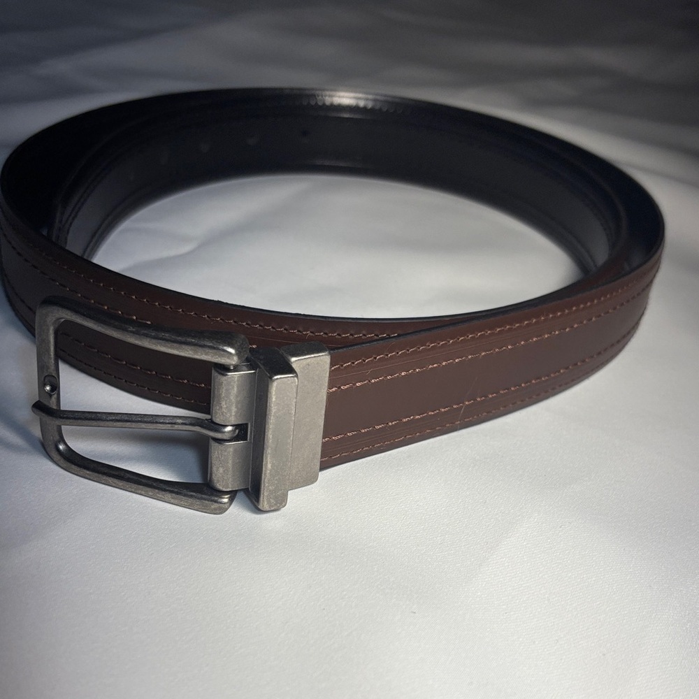 Source Unknown Dark Brown Leather Belt with Silver Buckle